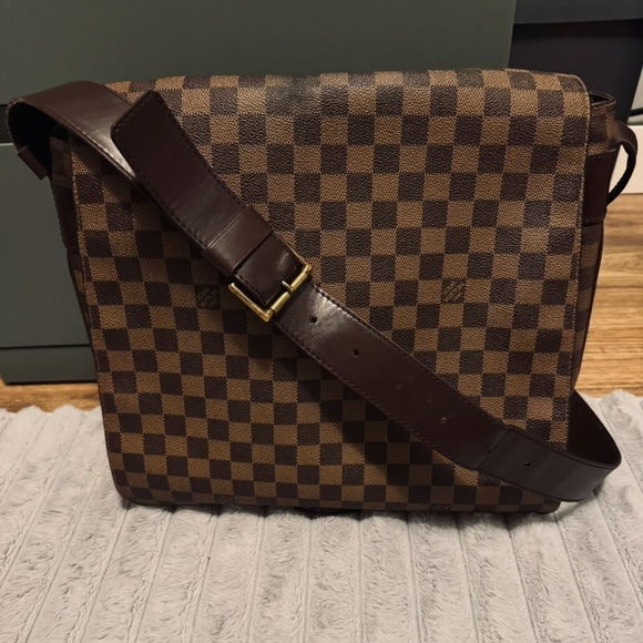 Pre Loved Louis Vuitton Damier Bastille Messenger Bag N45258 - Picture 1 of 8